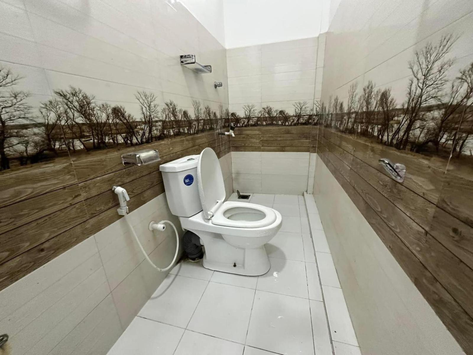 Lalitha Holiday Inn Джафна Екстер'єр фото